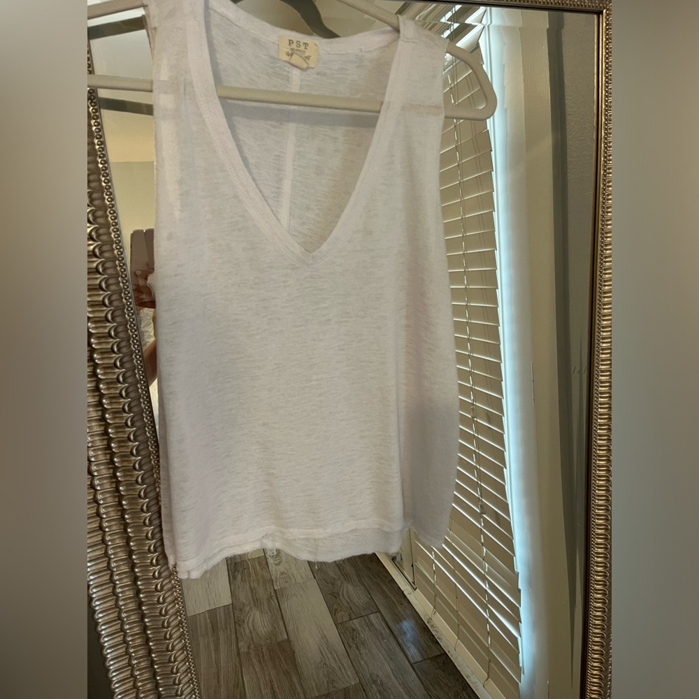 Women’s white tank